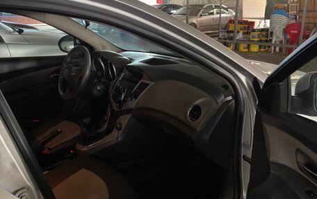 Chevrolet Cruze II, 2010 год, 520 000 рублей, 14 фотография