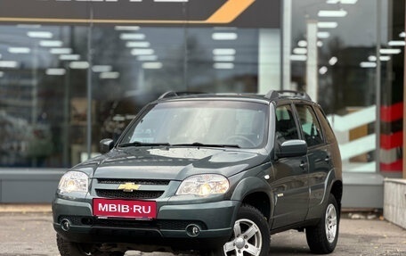 Chevrolet Niva I рестайлинг, 2017 год, 689 000 рублей, 1 фотография