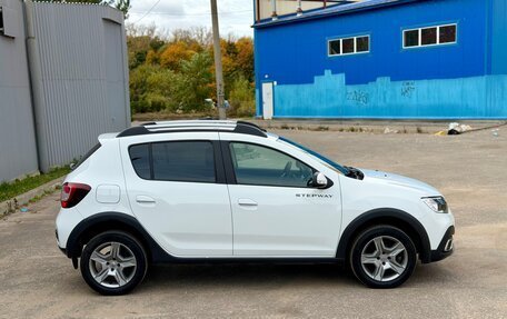 Renault Sandero II рестайлинг, 2021 год, 1 295 000 рублей, 7 фотография