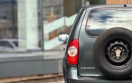 Chevrolet Niva I рестайлинг, 2017 год, 689 000 рублей, 6 фотография