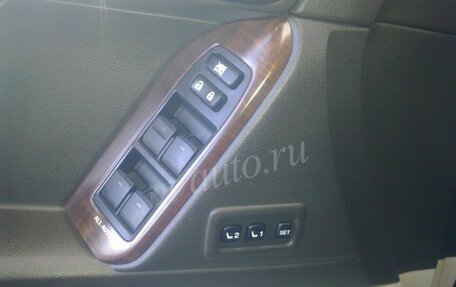 Toyota Land Cruiser Prado 150 рестайлинг 2, 2012 год, 2 179 000 рублей, 8 фотография