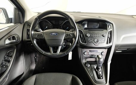 Ford Focus III, 2015 год, 947 000 рублей, 18 фотография