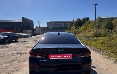 KIA Optima IV, 2018 год, 2 150 000 рублей, 10 фотография