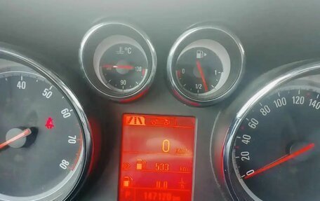 Opel Astra J, 2014 год, 800 000 рублей, 7 фотография