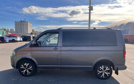Volkswagen Caravelle T5, 2010 год, 1 300 000 рублей, 7 фотография