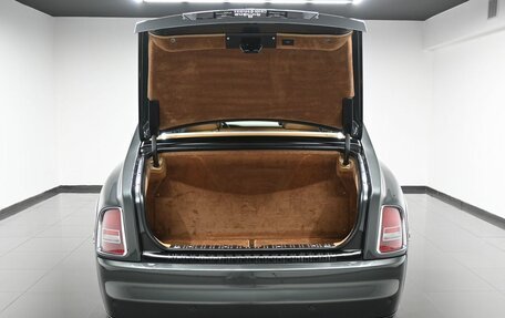Rolls-Royce Phantom VII рестайлинг, 2005 год, 10 990 000 рублей, 15 фотография