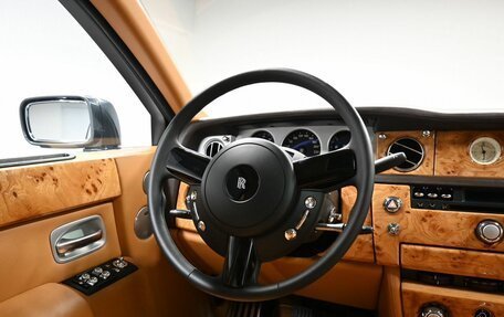 Rolls-Royce Phantom VII рестайлинг, 2005 год, 10 990 000 рублей, 30 фотография