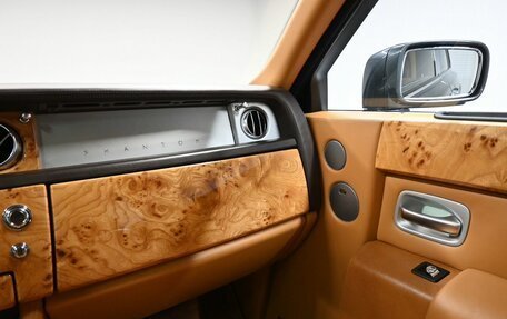 Rolls-Royce Phantom VII рестайлинг, 2005 год, 10 990 000 рублей, 31 фотография