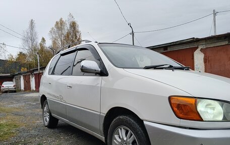 Toyota Ipsum II, 1997 год, 350 000 рублей, 2 фотография