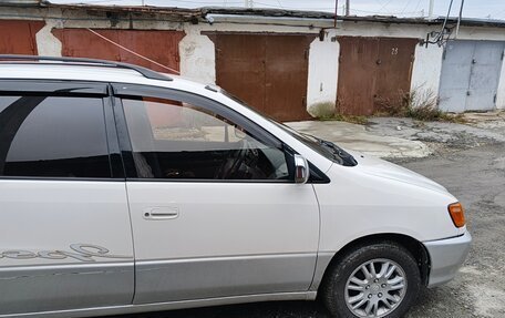Toyota Ipsum II, 1997 год, 350 000 рублей, 6 фотография