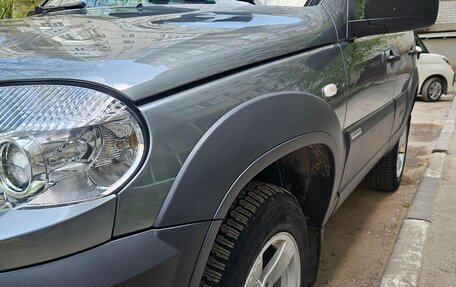 Chevrolet Niva I рестайлинг, 2018 год, 880 000 рублей, 8 фотография