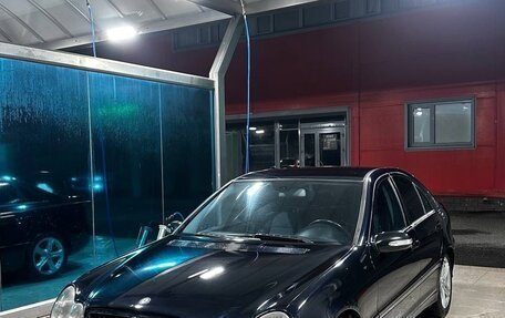 Mercedes-Benz C-Класс, 2005 год, 545 000 рублей, 2 фотография
