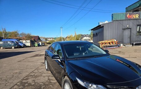 Toyota Camry, 2021 год, 2 300 000 рублей, 6 фотография