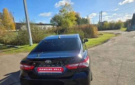 Toyota Camry, 2021 год, 2 300 000 рублей, 12 фотография