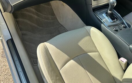Nissan Skyline, 2010 год, 1 500 000 рублей, 15 фотография