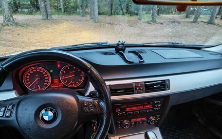 BMW 3 серия, 2010 год, 1 099 999 рублей, 18 фотография