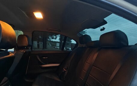 BMW 3 серия, 2010 год, 1 099 999 рублей, 16 фотография