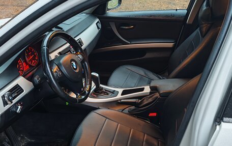 BMW 3 серия, 2010 год, 1 099 999 рублей, 17 фотография