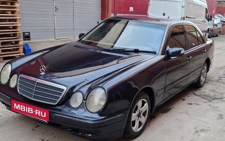 Mercedes-Benz E-Класс, 1999 год, 185 000 рублей, 2 фотография