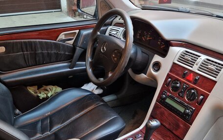 Mercedes-Benz E-Класс, 1999 год, 185 000 рублей, 9 фотография