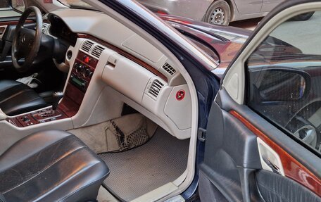 Mercedes-Benz E-Класс, 1999 год, 185 000 рублей, 11 фотография