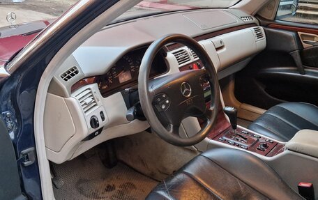 Mercedes-Benz E-Класс, 1999 год, 185 000 рублей, 13 фотография