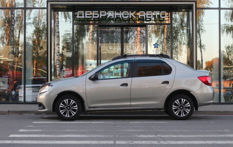 Renault Logan II, 2017 год, 785 000 рублей, 2 фотография