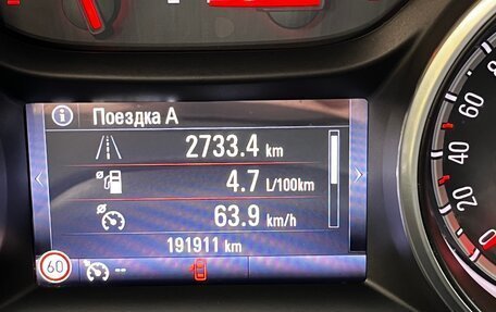 Opel Astra K, 2017 год, 1 350 000 рублей, 9 фотография
