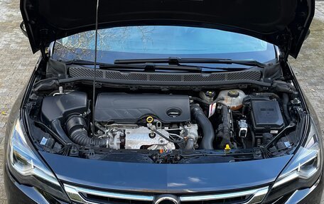 Opel Astra K, 2017 год, 1 350 000 рублей, 21 фотография