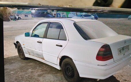 Mercedes-Benz C-Класс, 1998 год, 130 000 рублей, 4 фотография