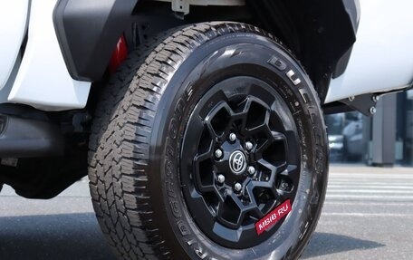 Toyota Hilux VIII, 2026 год, 9 990 000 рублей, 13 фотография
