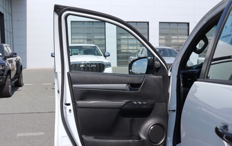 Toyota Hilux VIII, 2026 год, 9 990 000 рублей, 19 фотография