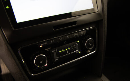 Skoda Superb III рестайлинг, 2011 год, 899 000 рублей, 16 фотография