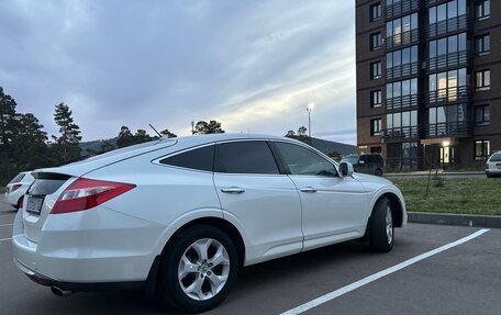 Honda Crosstour I рестайлинг, 2011 год, 2 050 000 рублей, 3 фотография