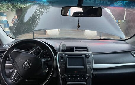 Toyota Camry, 2017 год, 1 750 000 рублей, 8 фотография