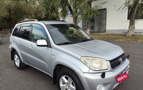 Toyota RAV4, 2004 год, 740 000 рублей, 3 фотография