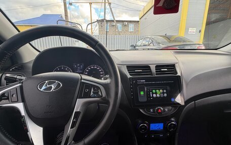 Hyundai Solaris II рестайлинг, 2011 год, 790 000 рублей, 17 фотография