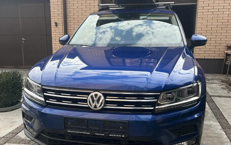 Volkswagen Tiguan II, 2020 год, 2 850 000 рублей, 1 фотография