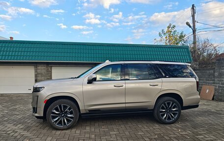 Cadillac Escalade V, 2022 год, 10 500 000 рублей, 2 фотография