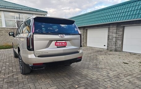 Cadillac Escalade V, 2022 год, 10 500 000 рублей, 7 фотография