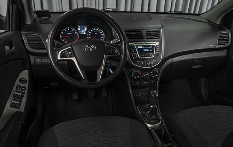 Hyundai Solaris II рестайлинг, 2015 год, 889 000 рублей, 6 фотография