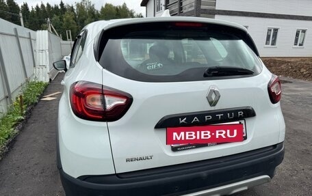 Renault Kaptur I рестайлинг, 2019 год, 990 000 рублей, 4 фотография