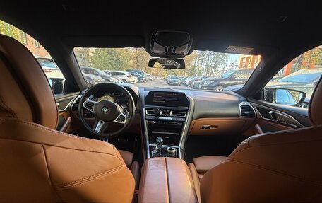 BMW 8 серия, 2019 год, 6 450 000 рублей, 15 фотография