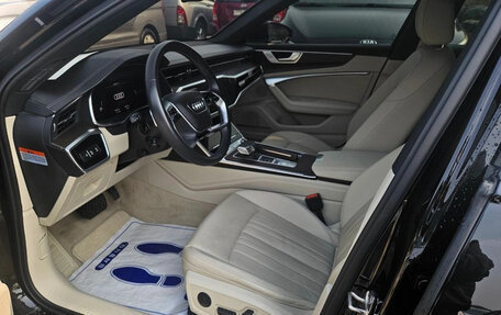 Audi A6, 2023 год, 4 500 000 рублей, 5 фотография