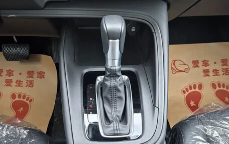 Honda Vezel, 2026 год, 2 300 000 рублей, 18 фотография