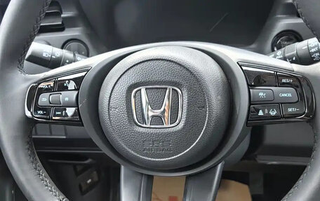 Honda Vezel, 2026 год, 2 300 000 рублей, 16 фотография