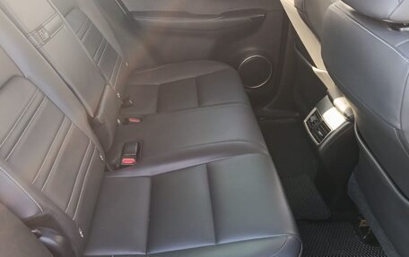 Lexus NX I, 2016 год, 2 500 000 рублей, 10 фотография