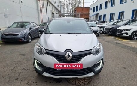 Renault Kaptur I рестайлинг, 2017 год, 990 000 рублей, 3 фотография