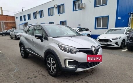 Renault Kaptur I рестайлинг, 2017 год, 990 000 рублей, 2 фотография
