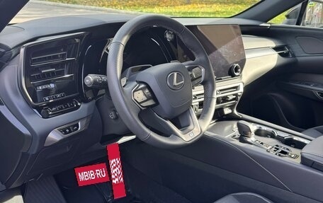 Lexus RX IV рестайлинг, 2024 год, 9 780 000 рублей, 7 фотография